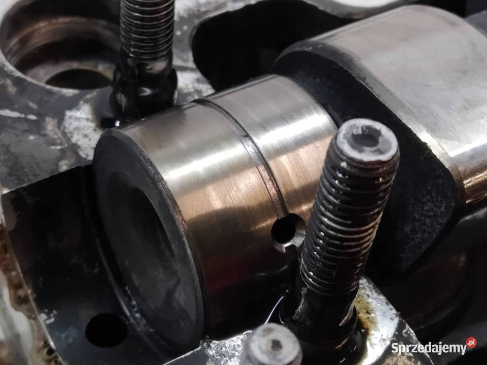GŁOWICA KOMPLETNA 7450502 28 TD DTI SOFIM Głowice cylindrów