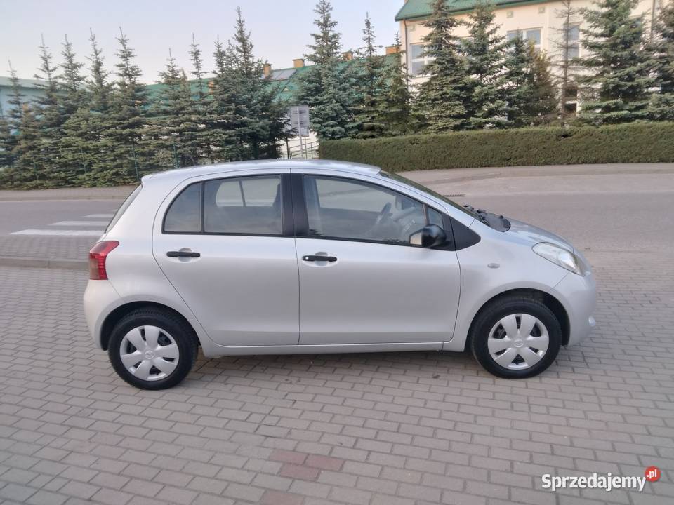 Toyota yaris 2024 2009 isofix