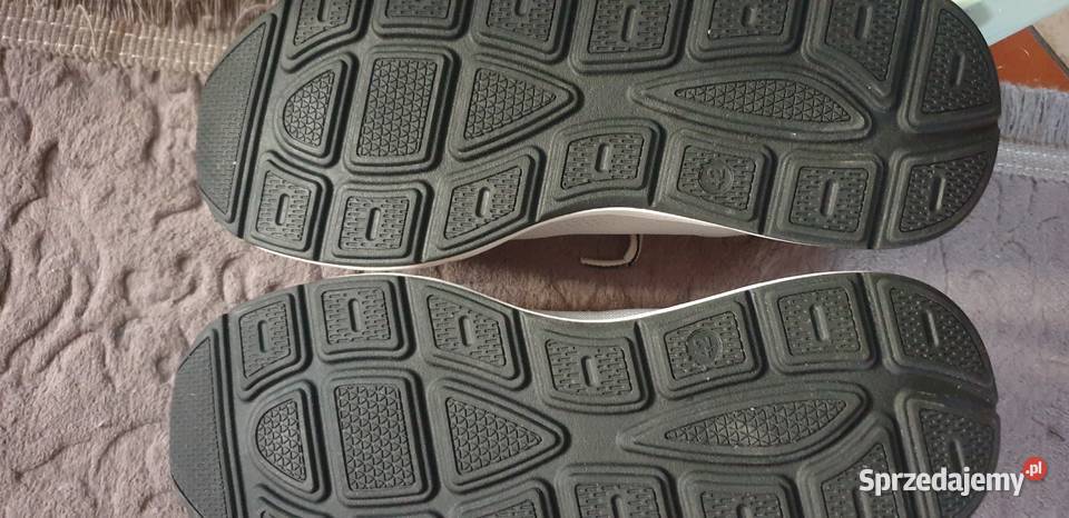 Buty sportowe rozmiar 42 Nowe