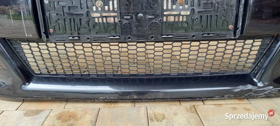 TOYOTA VERSO 0913r Kratka zderzaka przedniego Zderzaki