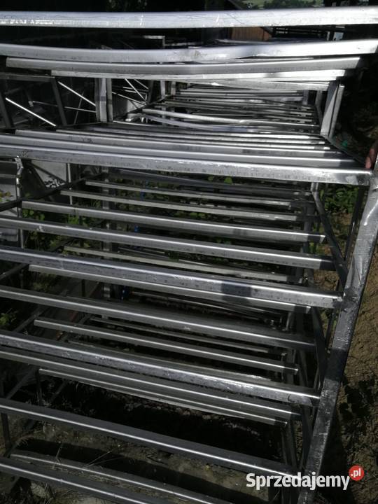 Regał z stali nierdzewnej na kołach plastikowych Stary Sącz