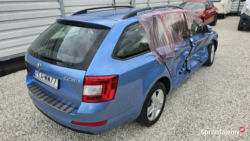 koda Octavia 18 Tsi Uszkodzony Bok Jeżdzacy III