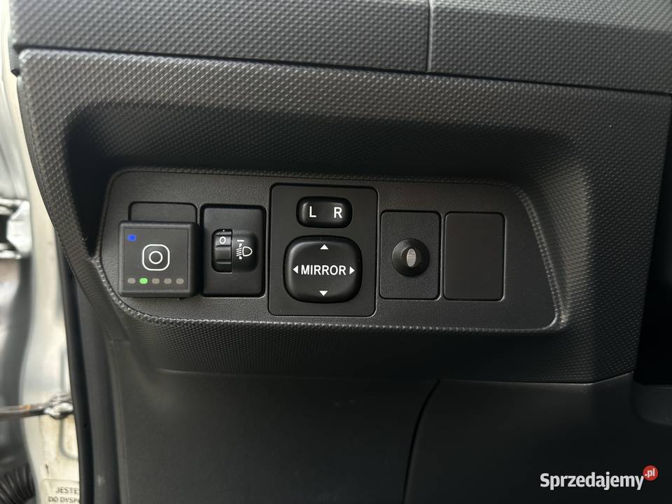 Toyota Auris 16 124 GAZ LPGAutomatyczna centralny zamek mazowieckie Warszawa