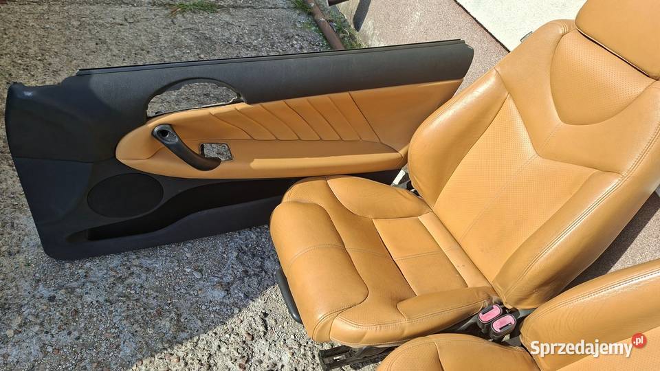 Fotele kanapa boczki Alfa Romeo GT Warszawa