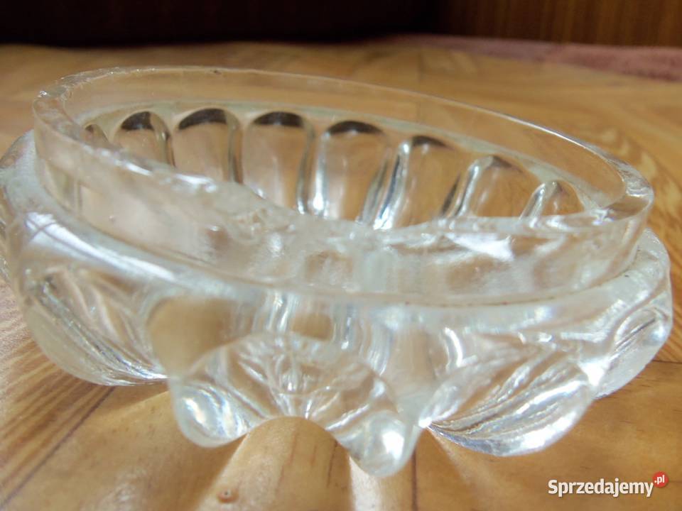 Szklana cukierniczka z czasów PRL Porcelana i szkło Głuchołazy
