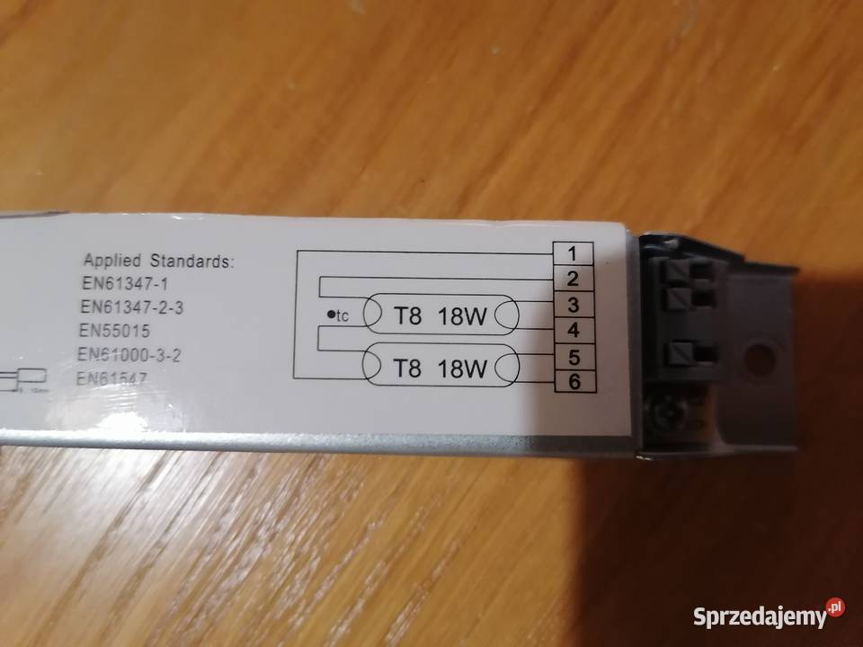 Statecznik elektroniczny 2x18 w t8