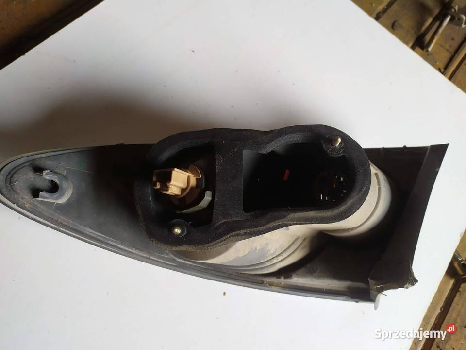 Lampa Mazda 6 lewa tylna tył 22061971 Wólka Pełkińska sprzedam