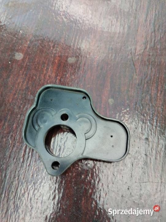 Podstawa pod gaźnik nowa fiat 126 Tomaszów Lubelski