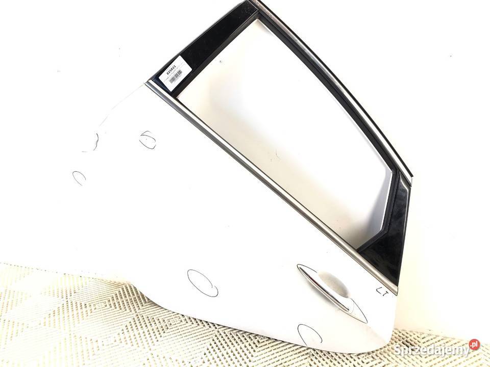 DRZWI LEWY TYŁ HYUNDAI i40 Hatchback CREAMY sprzedam