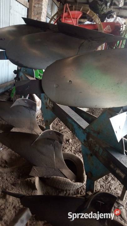 Sprzedam pług trzy skibowy sprzedam