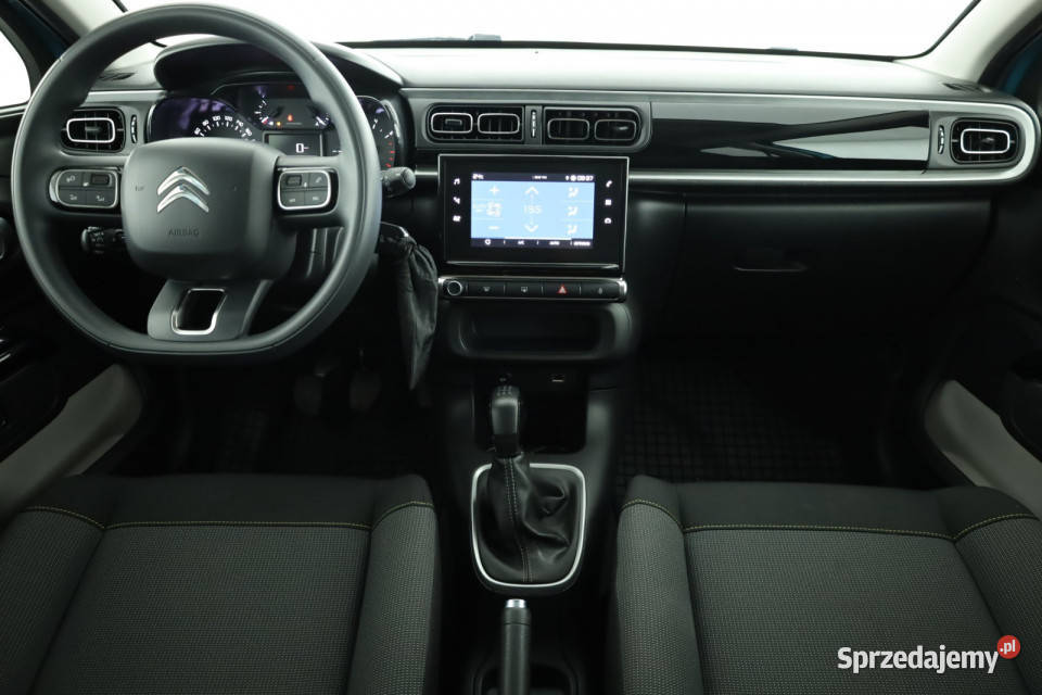 Citroen C3 12 PureTech podgrzewane fotele sprzedam