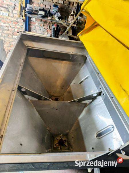 Rozsiewacz nawozu Akpil Siew XL 1200l Rozsiewacze nawozów Kozłów