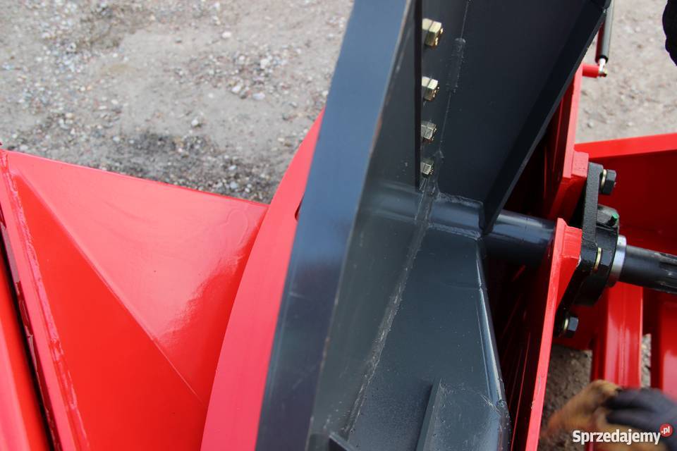 Rębak rozdrabniacz gałęzi do gałęzi BX 122RS kujawsko-pomorskie Rogóźno