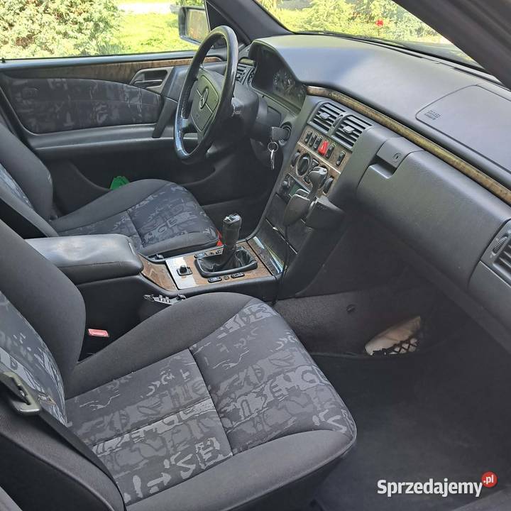 Sprzedam Mercedesa E220 538014km