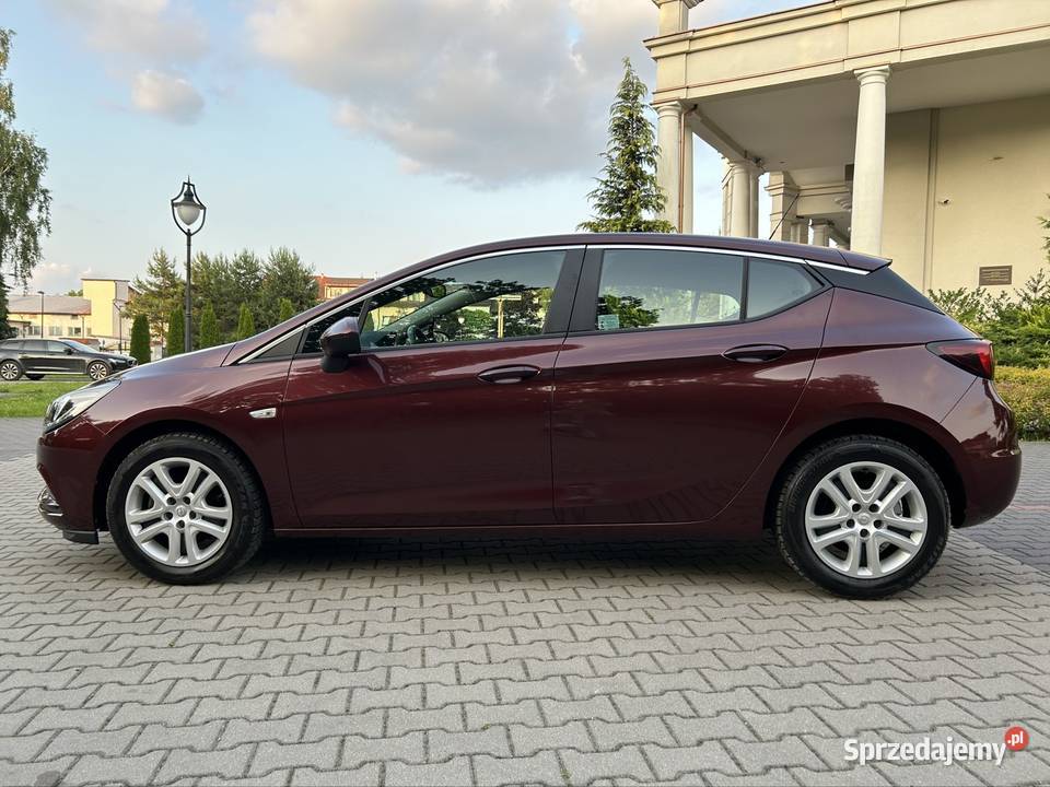 Salon Polska Warszawa przebieg jedyne 8200 Astra