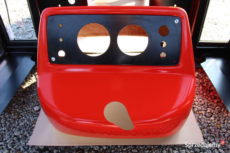 Kabina C330 maska C 330 Naglak zestaw czerwony Rogóźno