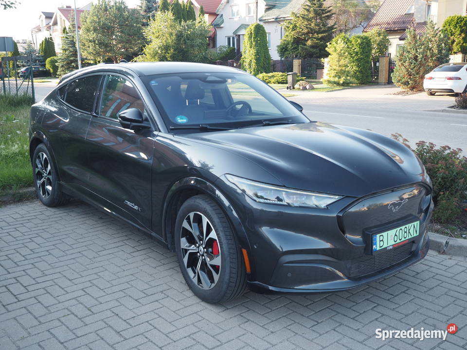 Mustang Mach-e Premium AWD duża bateria Europa!