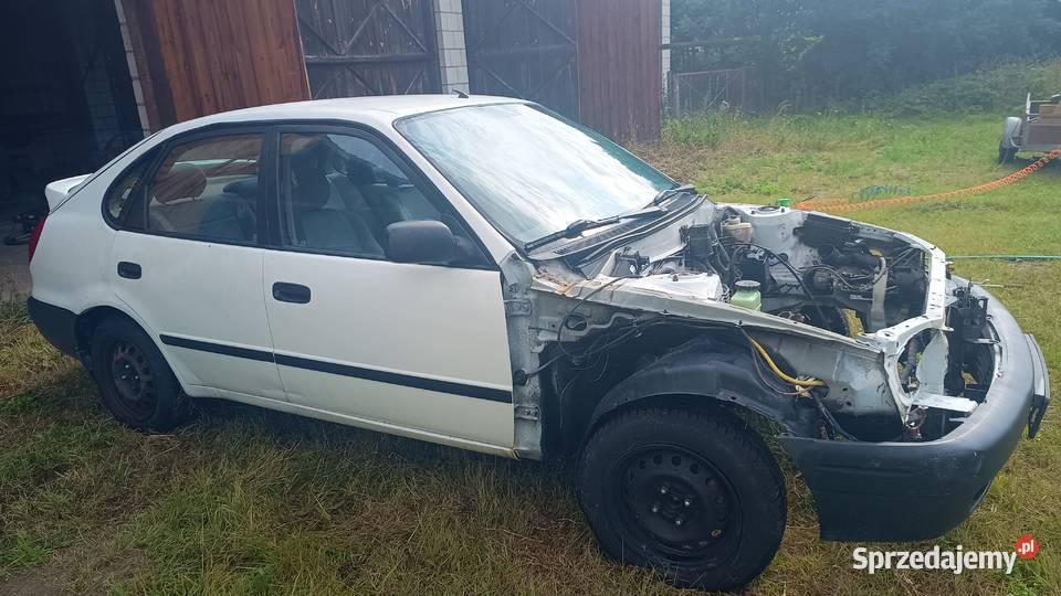 Toyota Corrolla e 11 lift 2001 r na częsci Rok produkcji 2001 Radom