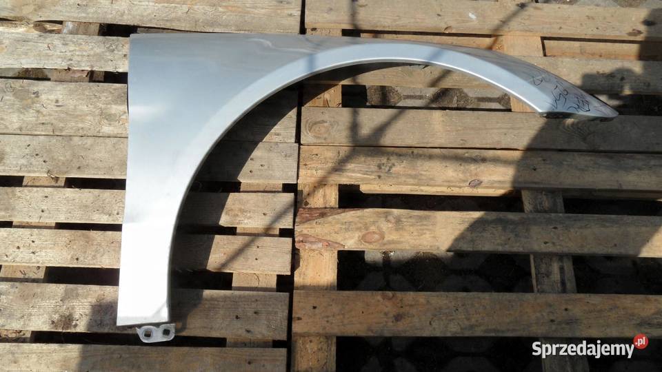 MERCEDES R W251 06r błotnik prawy przód