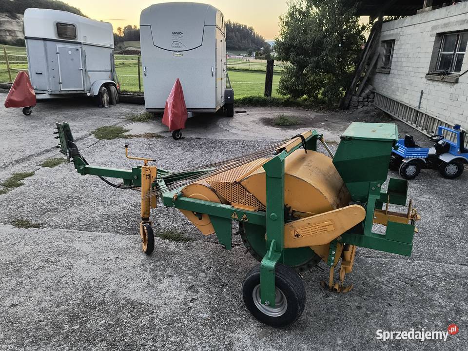 Sprzedam aerator z siewnikiem do podsiewu trawy Krowica Hołodowska