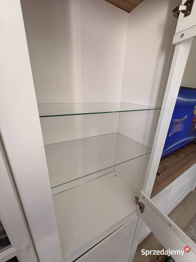Szafka dwudrzwiowa biała ze szkłem Nowy Dwór Mazowiecki
