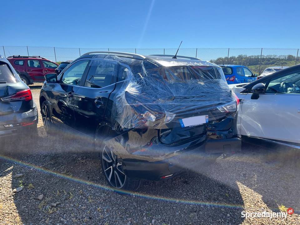 NISSAN Qashqa 16i 163 DIGT Tekna ET277 czarny małopolskie