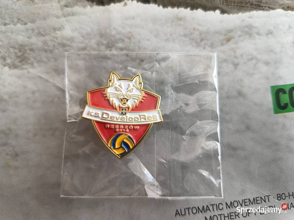 Odznaki klubowe na wymianę Wronki