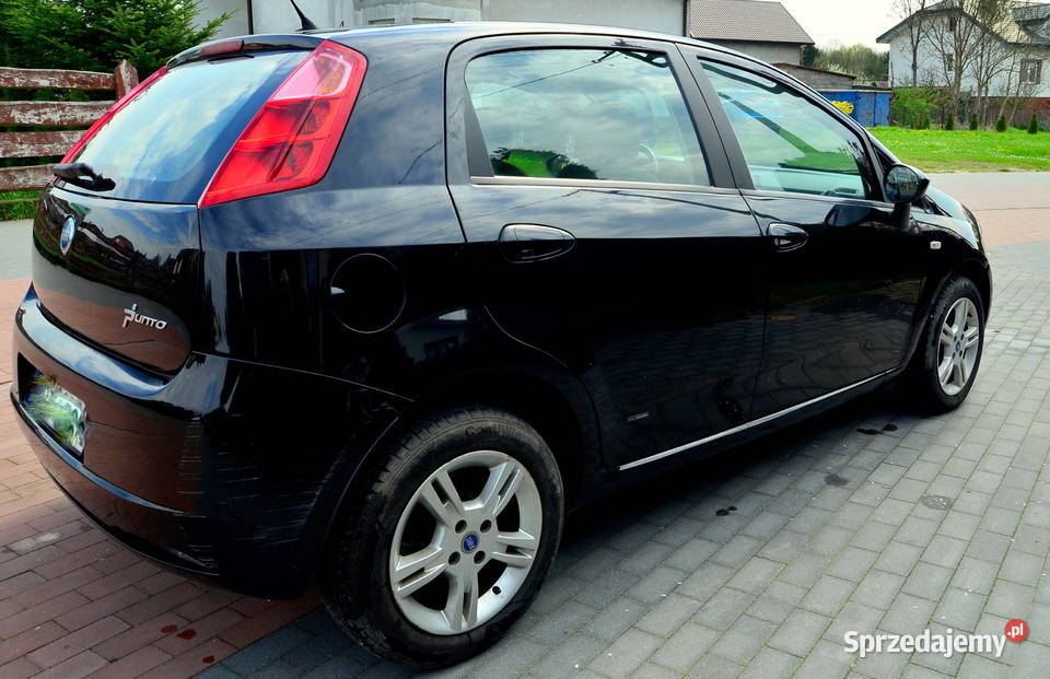Fiat Grande Punto 19 JTD 120 2005r czarny Malanów