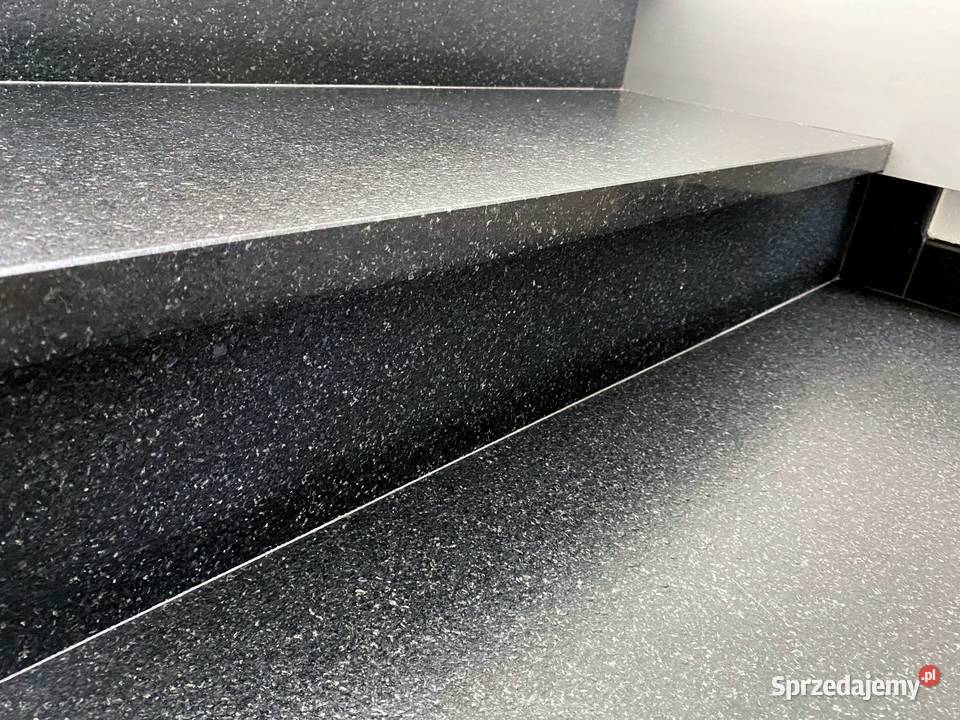 Płytki na schody z kapinosem 120x30 Łask