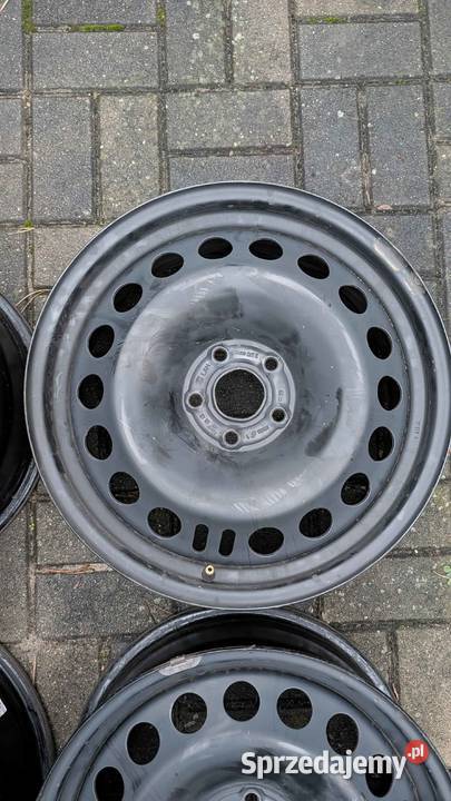 Komplet felg 5x105 7J17 ET 42 F143 otwór Samochodowe Stok Lacki-Folwark