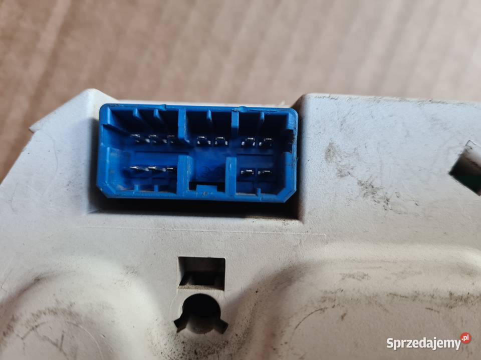 IVECO DAILY 3 9906 licznik zegary