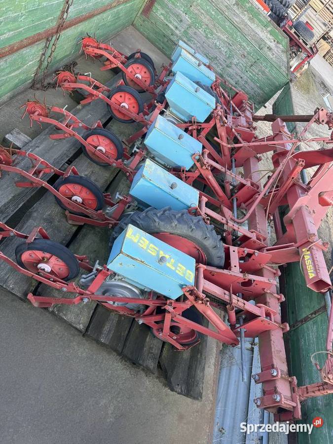 Siewnik do burakw Siewniki i sadzarki Sieradz