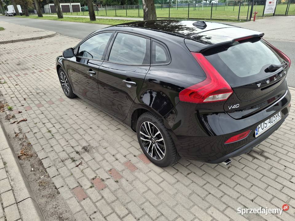 Sprzedam volvo v40 Rok produkcji 2019 Ostrów Wielkopolski sprzedam
