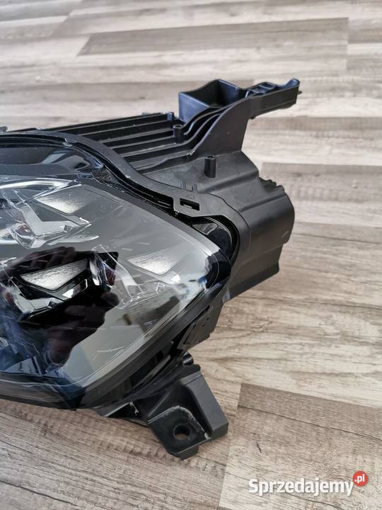 CITROEN DS3 CROSSBACK LAMPA PRZEDNIA LED Świerzawa