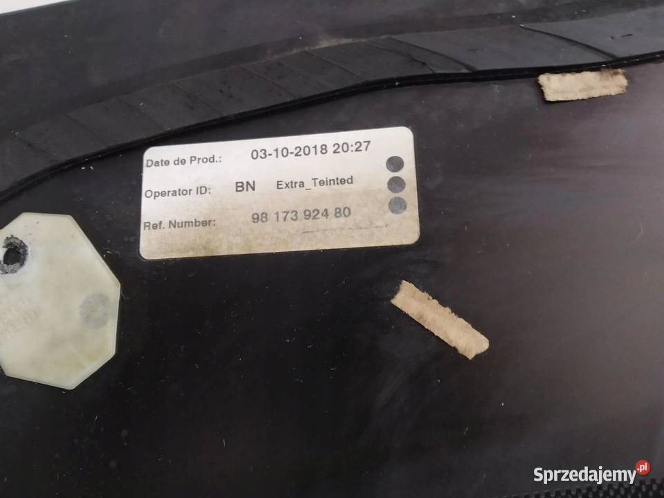 SZYBA KAROSERYJNA PRAWY TYŁ 9817392480 Toyota