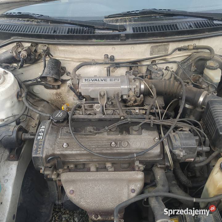 TOYOTA COROLLA E10 SEDAN 14XLI 88 1992 r wielkopolskie Kalisz