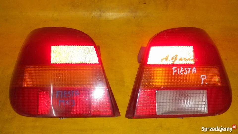 wyprzedażlampy tył komplet Ford Fiesta MK3 Piotrków Trybunalski