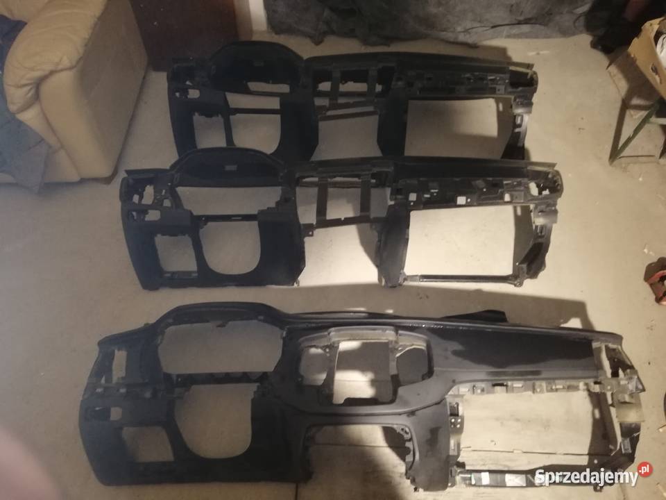 3 X KONSOLA VOLVO XC 90 NIEKOMPLETNE 300 osobowe Zbaków Górny