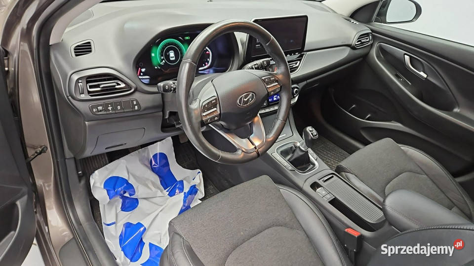 Hyundai i30 15 TGDI 48V Executive Z Polskiego wielofunkcyjna kierownica