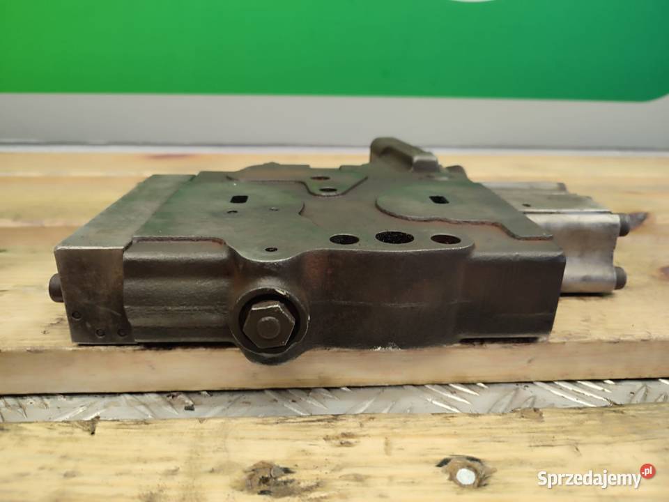 Sekcja rozdzielacza 87325538 HOLLAND T7 Wilkowo sprzedam