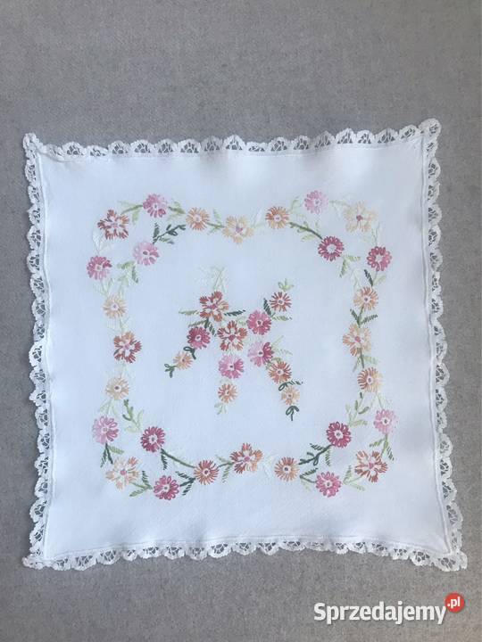 Biała serwetka vintage retro haftowana w kwiaty biały Obrusy i serwety Warszawa