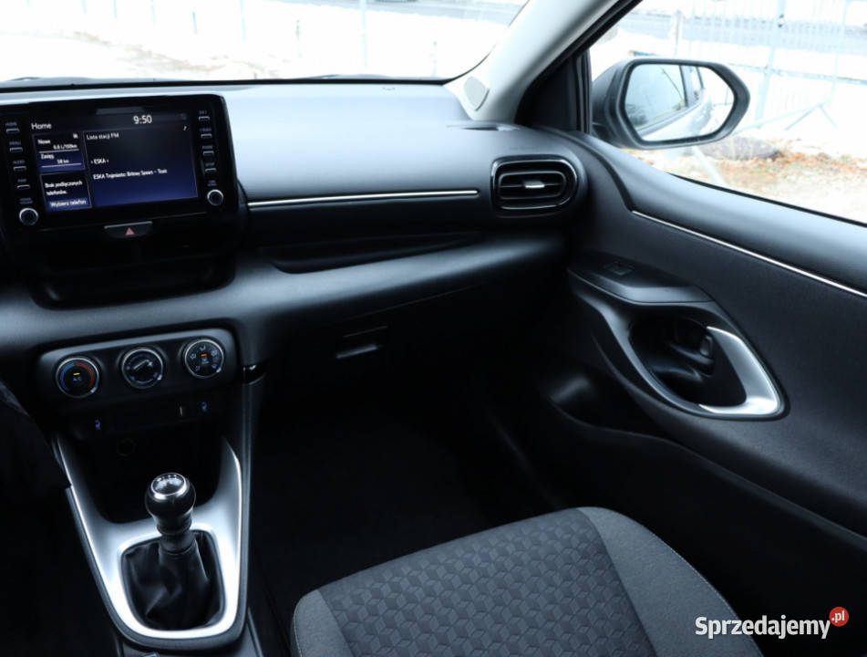 Toyota Yaris 15 VVTi Rok produkcji 2023 mazowieckie Piaseczno