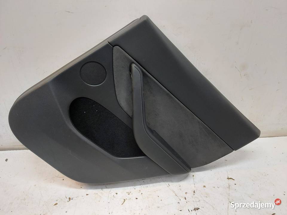 TESLA MODEL Y 2023r Tapicerka boczek drzwi tył