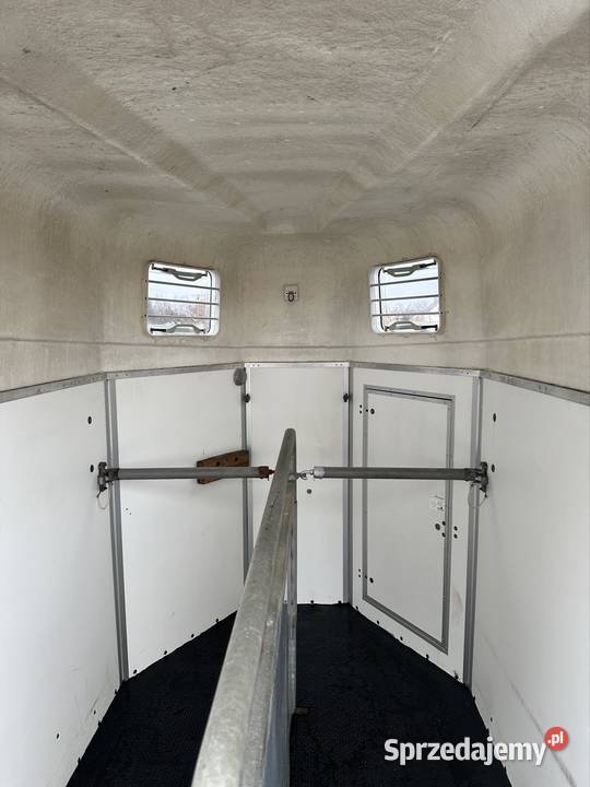 Przyczepa do przewozu 2 koni dmc 1300 kat B Mokra