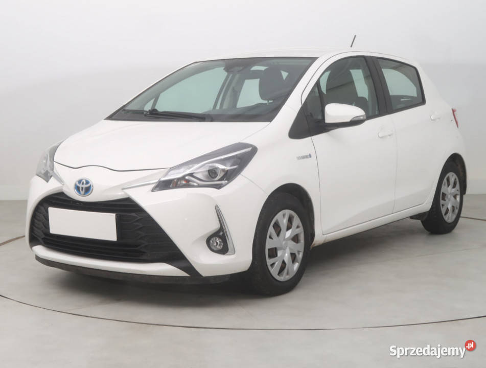 Toyota Yaris 15 Hybrid automatyczna Bielany Wrocławskie