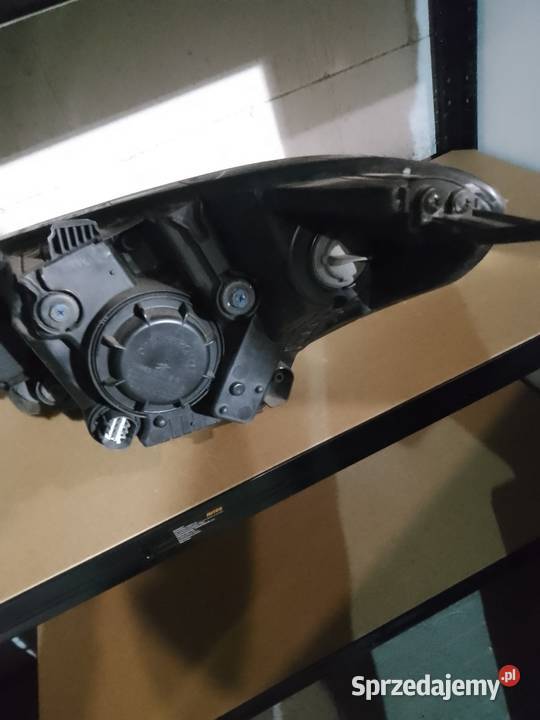 Hyundai i20 lift reflektor prawy osobowe Lampy przednie mazowieckie Kobyłka