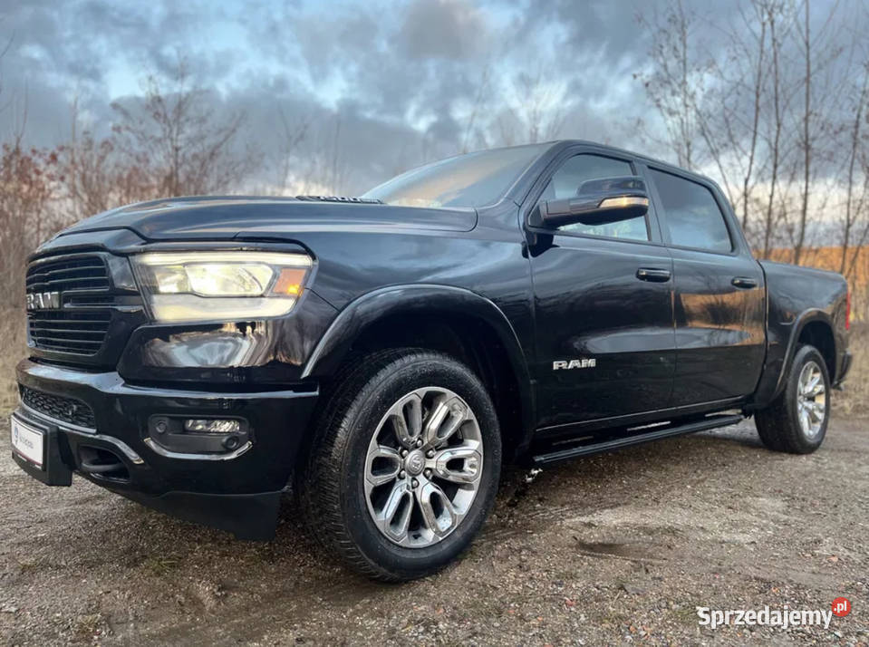 DODGE RAM 1500 LARAME 4X4 wynajem z wykupem w Gliwice