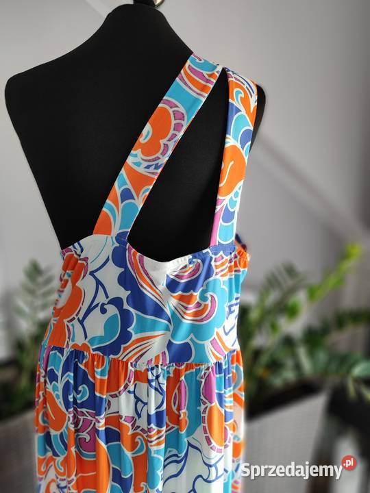 Sukienka rozmiar 4446