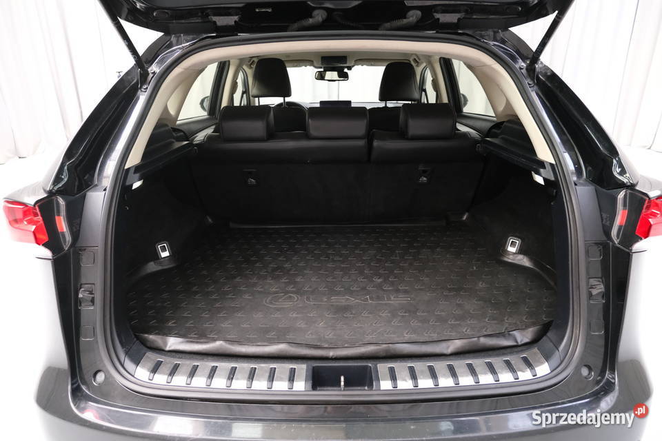 LEXUS NX300H 2018 249400 ccm 155 Warszawa