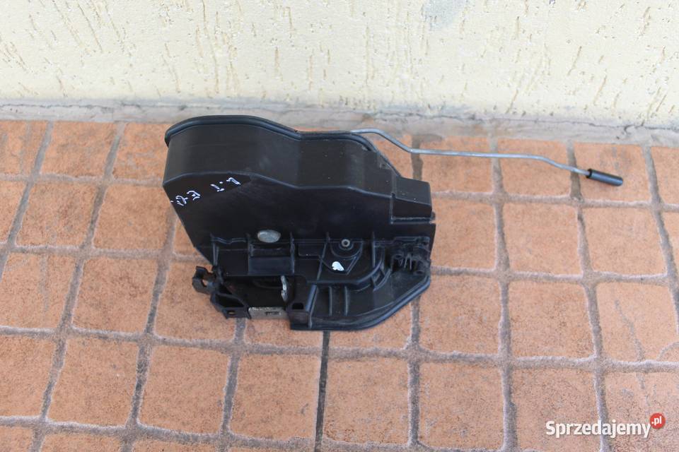 ZAMEK DRZWI LEWY TYŁ 5 PIN BMW E61 7154629